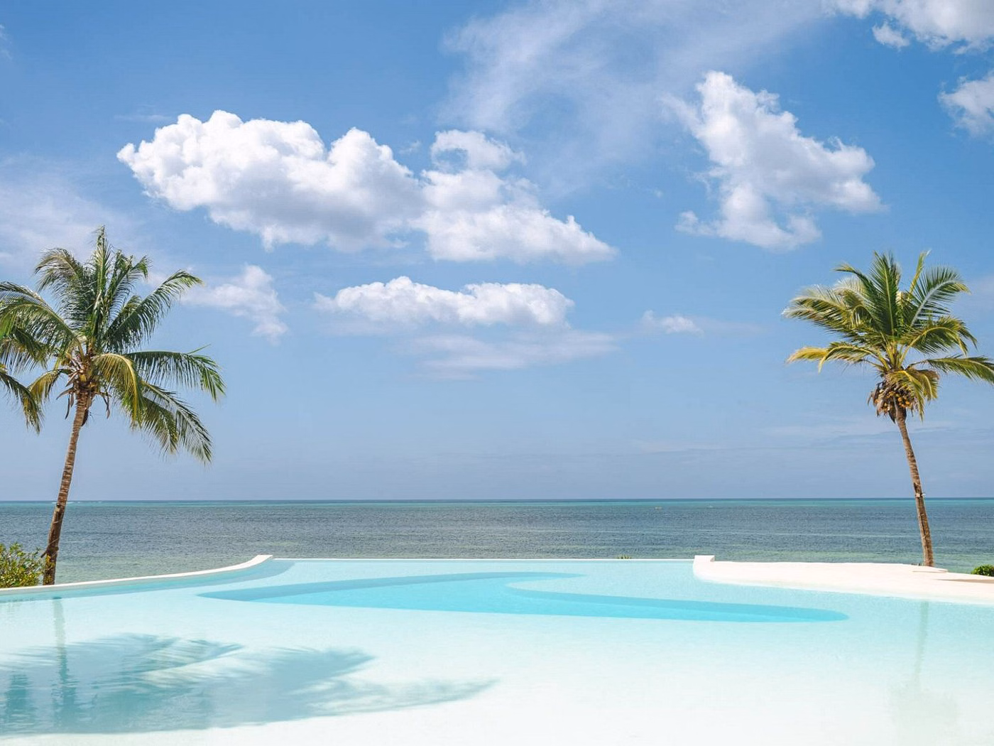 Zanbluu Beach Hotel