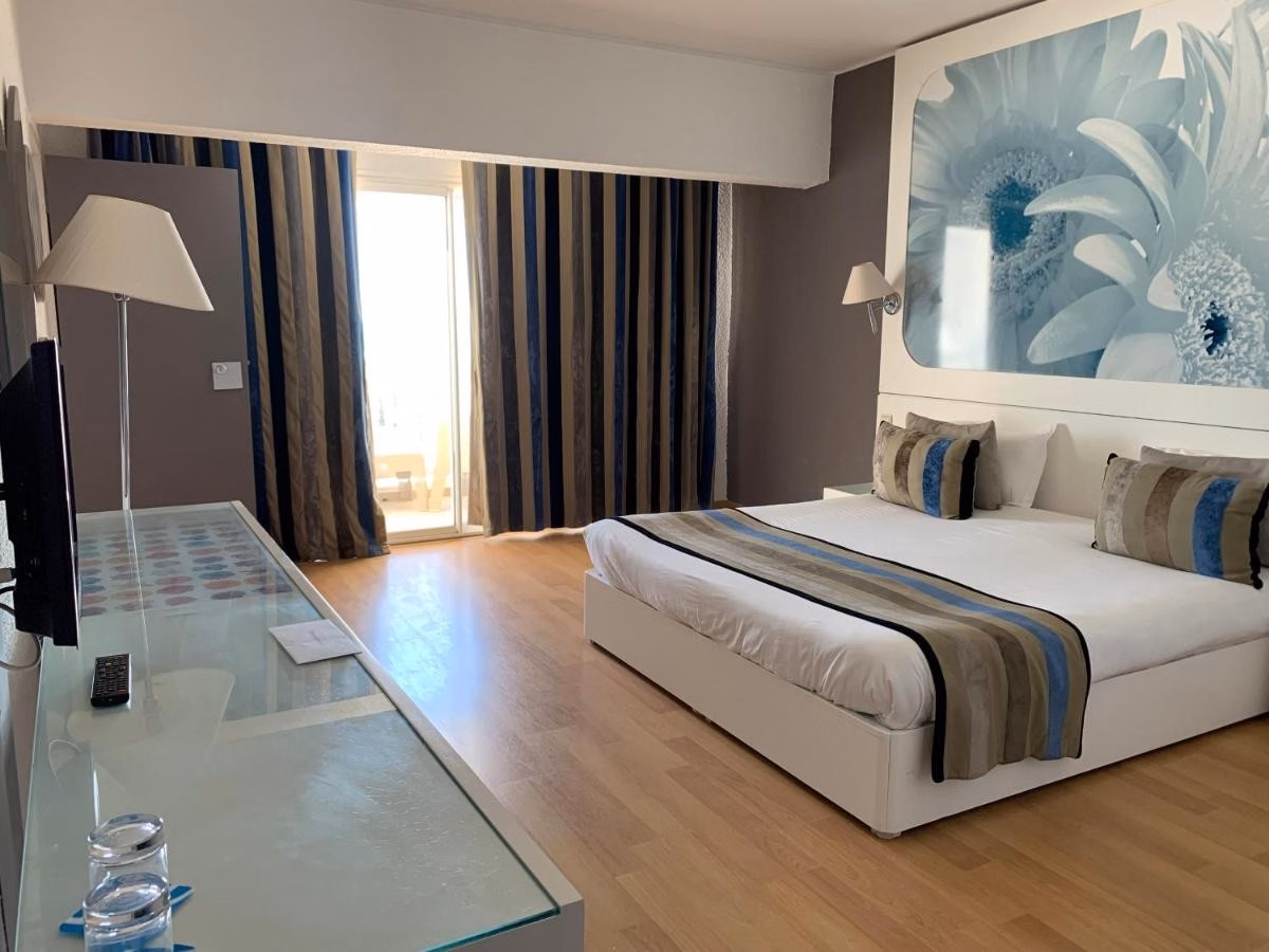 One Resort Jockey Hotel