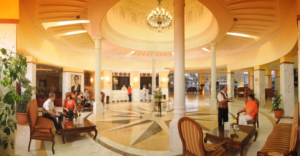 Abou Sofiane  Families and Couples Hotel