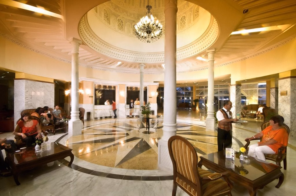 Abou Sofiane  Families and Couples Hotel