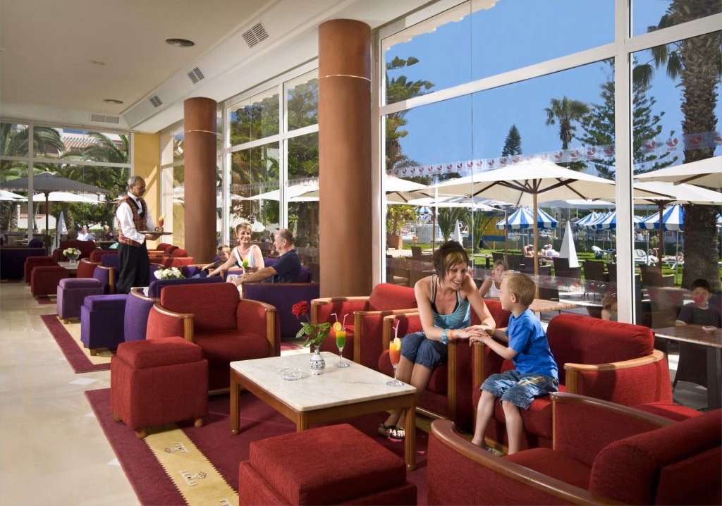 Abou Sofiane  Families and Couples Hotel