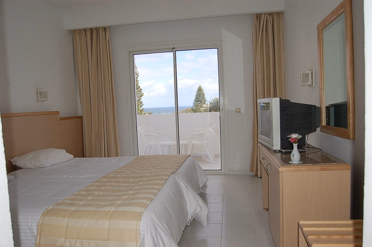 Hotel Jinene