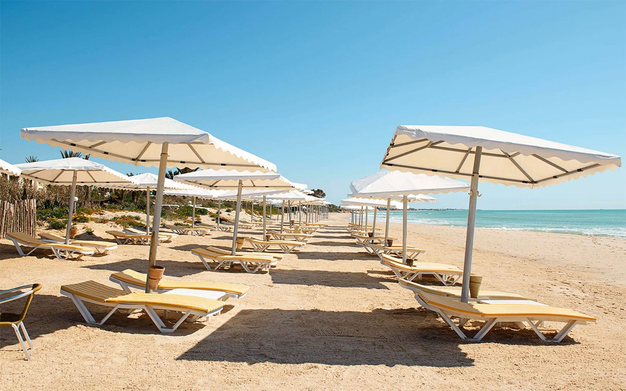 Delfino Beach Resort & Spa