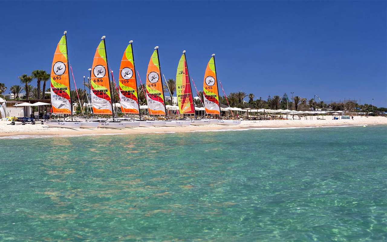 Delfino Beach Resort & Spa