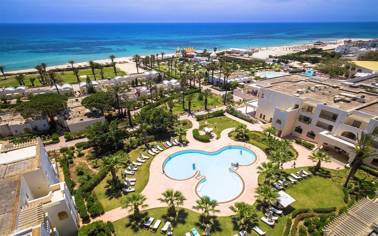 Delfino Beach Resort & Spa