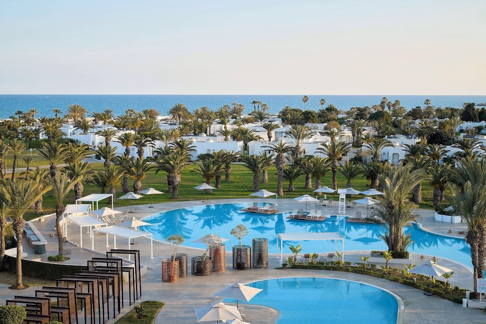 The Mirage Resort & Spa Hotel