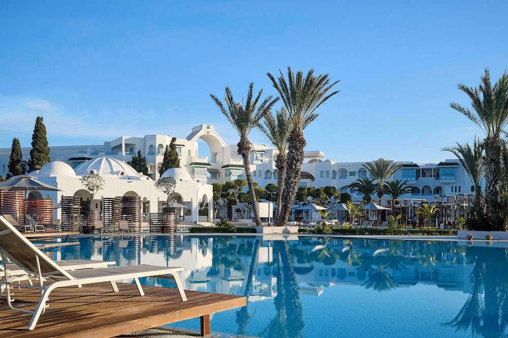 The Mirage Resort & Spa Hotel