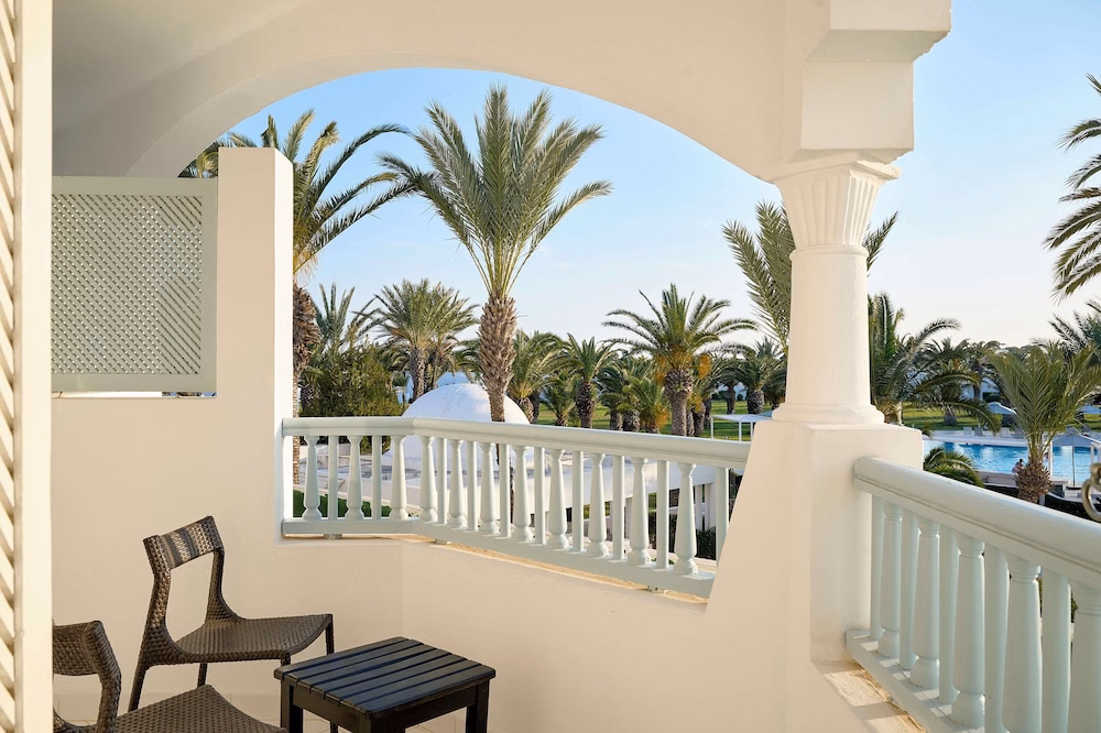 The Mirage Resort & Spa Hotel