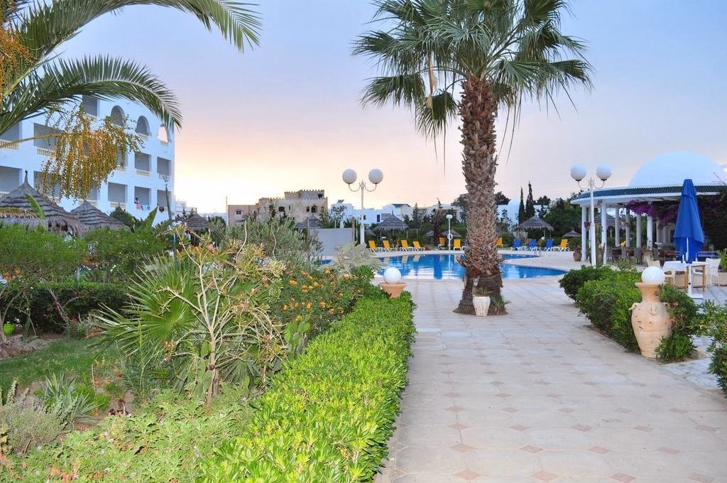 Zodiac Hotel