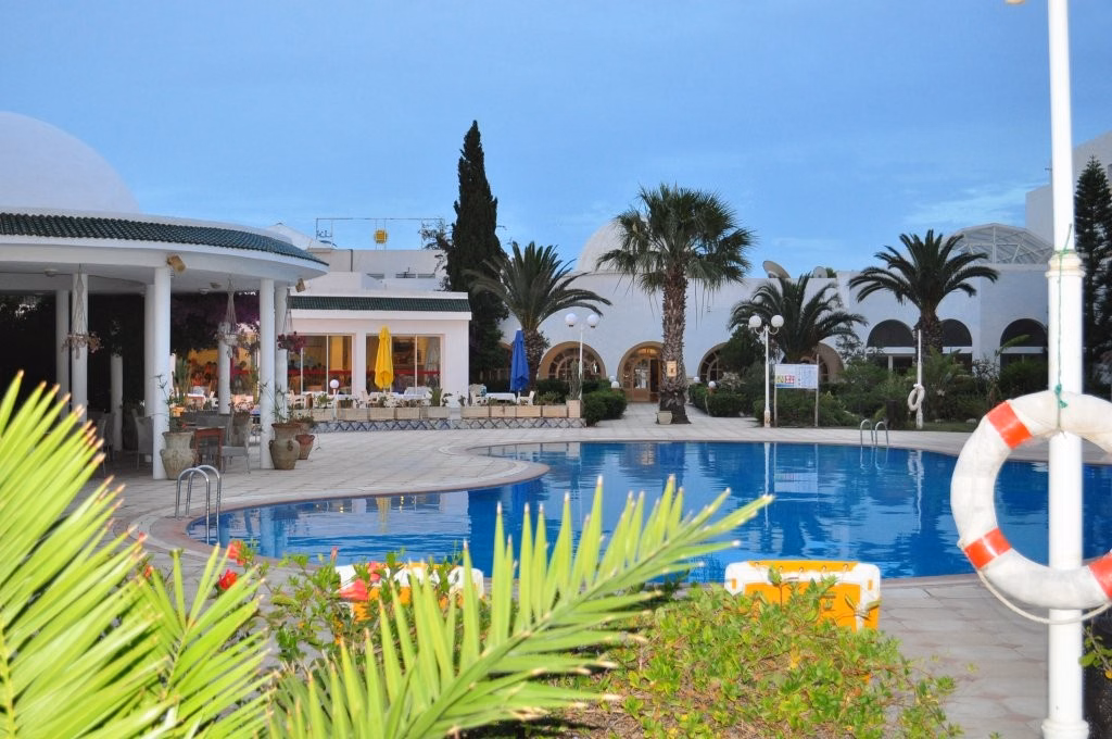 Zodiac Hotel