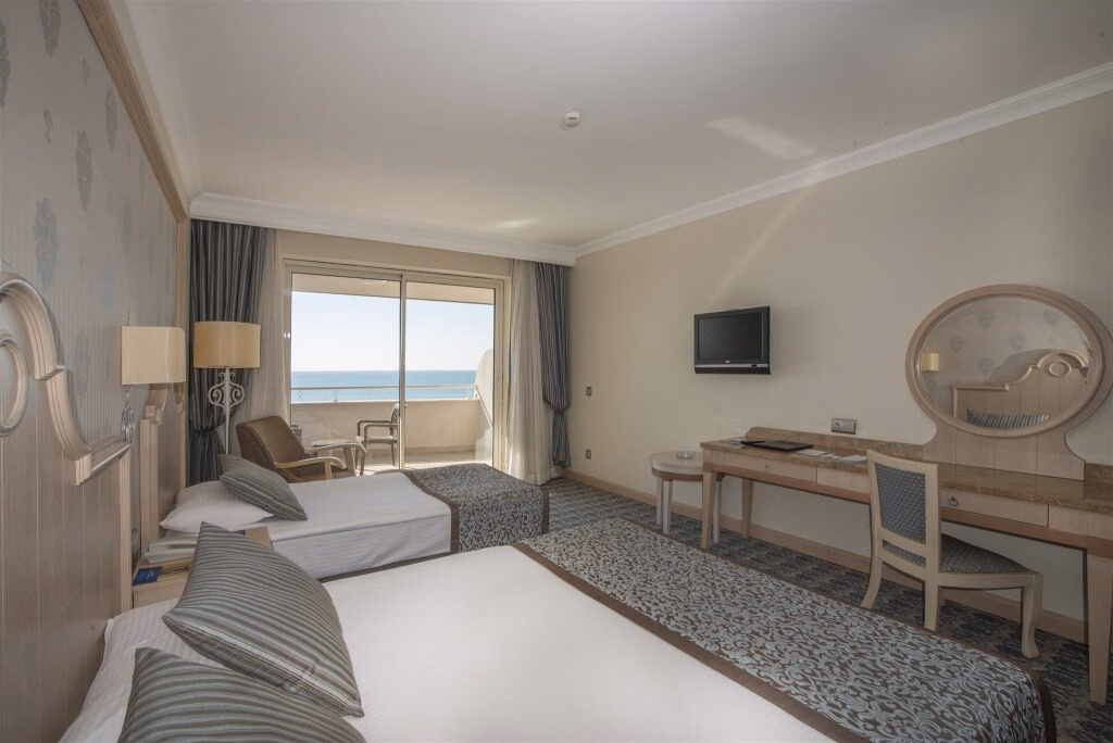 Starlight Resort Hotel