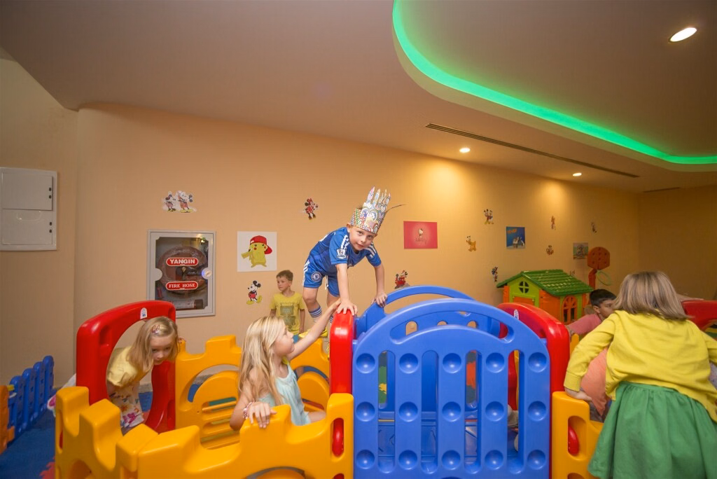 Starlight Resort Hotel