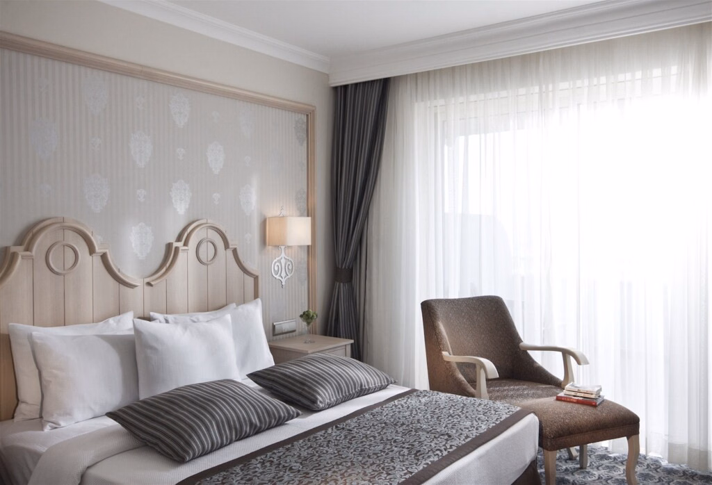 Starlight Resort Hotel