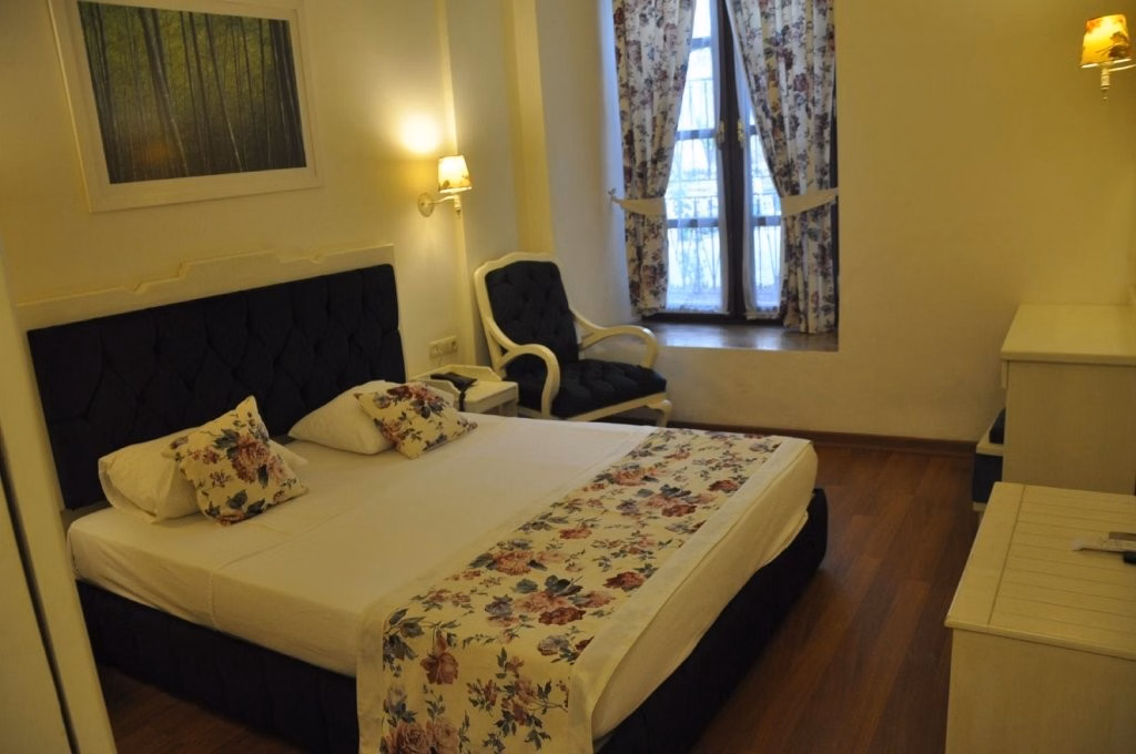 Adalya Port Hotel