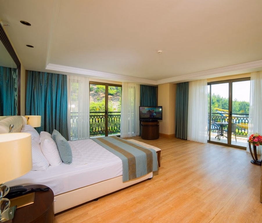 Juju Premier Palace