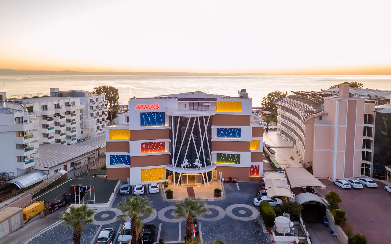 Armas Beach Hotel