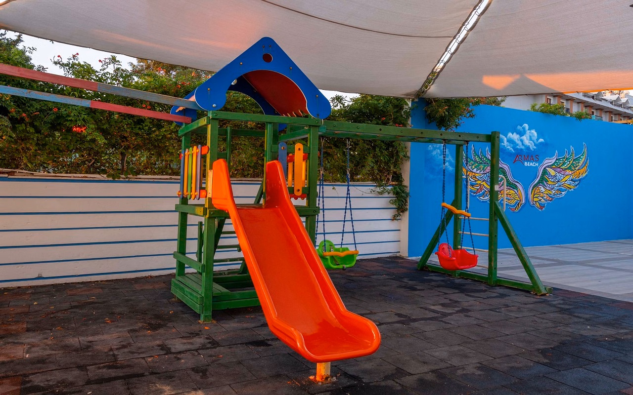 Armas Beach Hotel