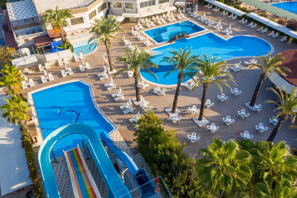 Aydinbey Famous Resort