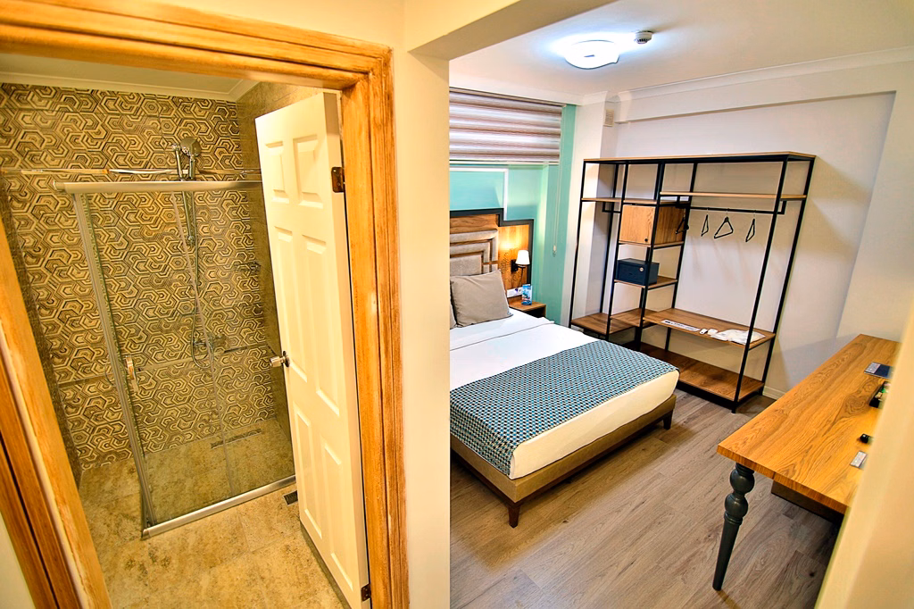 Club Big Blue Suite Hotel