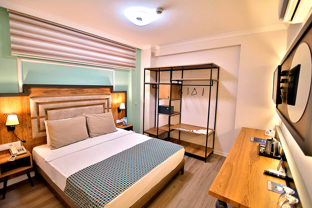 Club Big Blue Suite Hotel