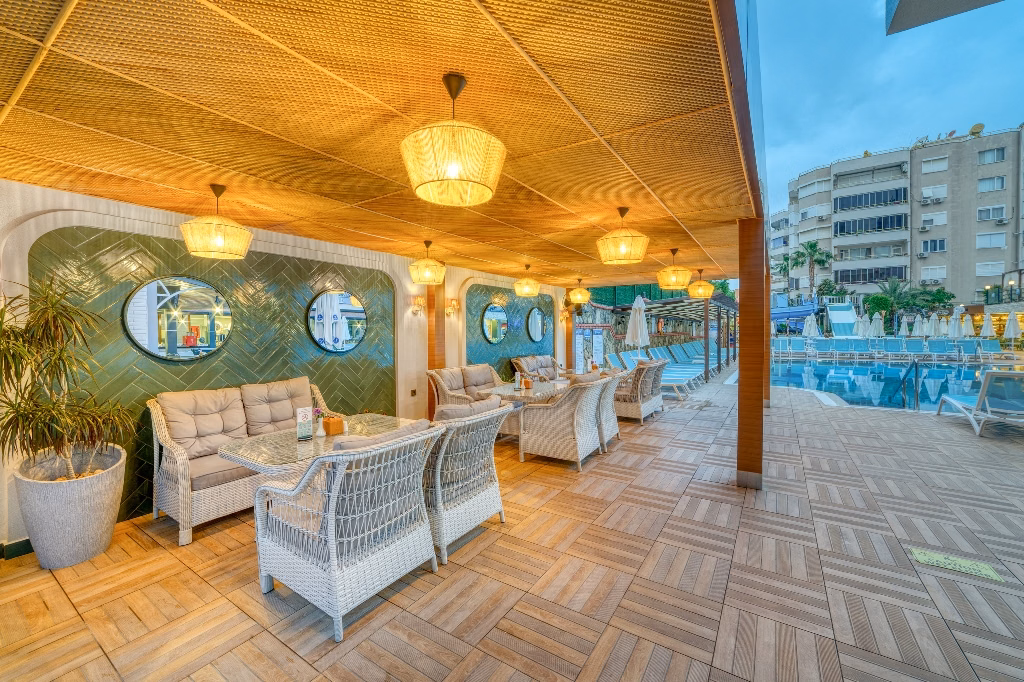 Club Big Blue Suite Hotel