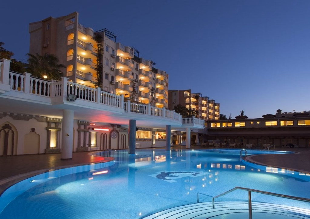 Club Paradiso Hotel & Resort