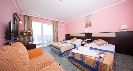 First Class Hotel