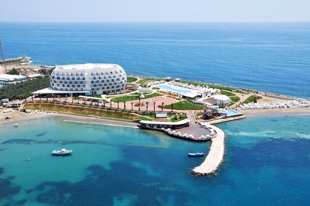 Gold Island Hotel