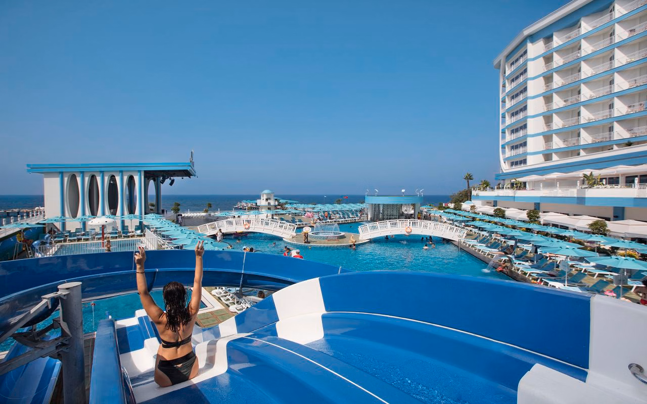 Granada Luxury Beach