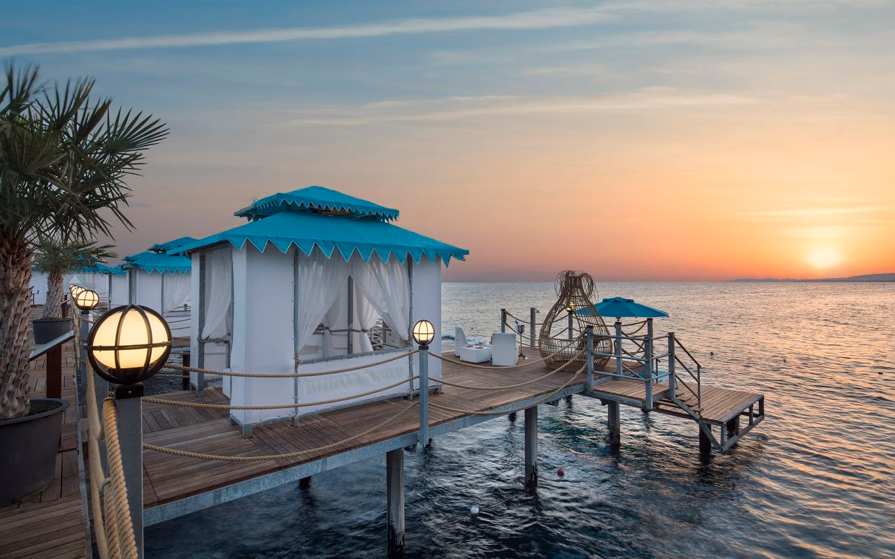 Granada Luxury Beach