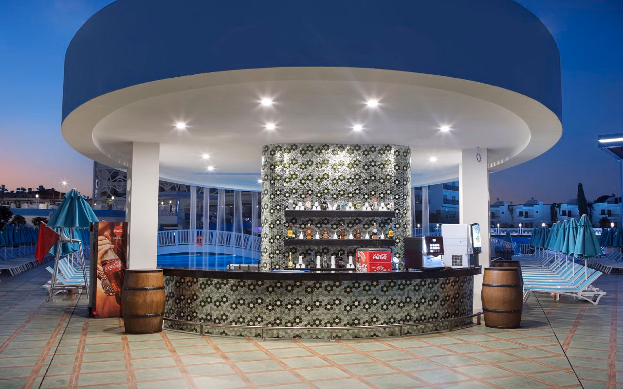 Granada Luxury Beach