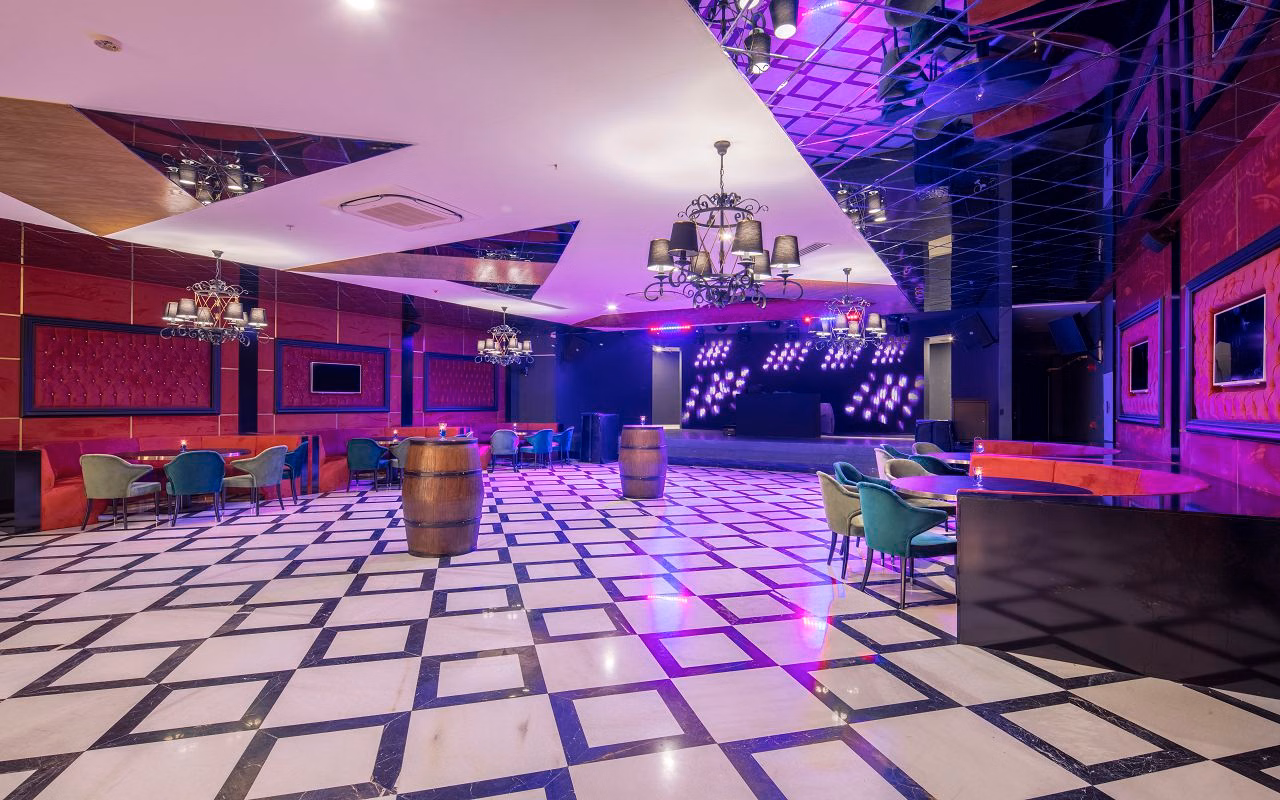 Granada Luxury Beach