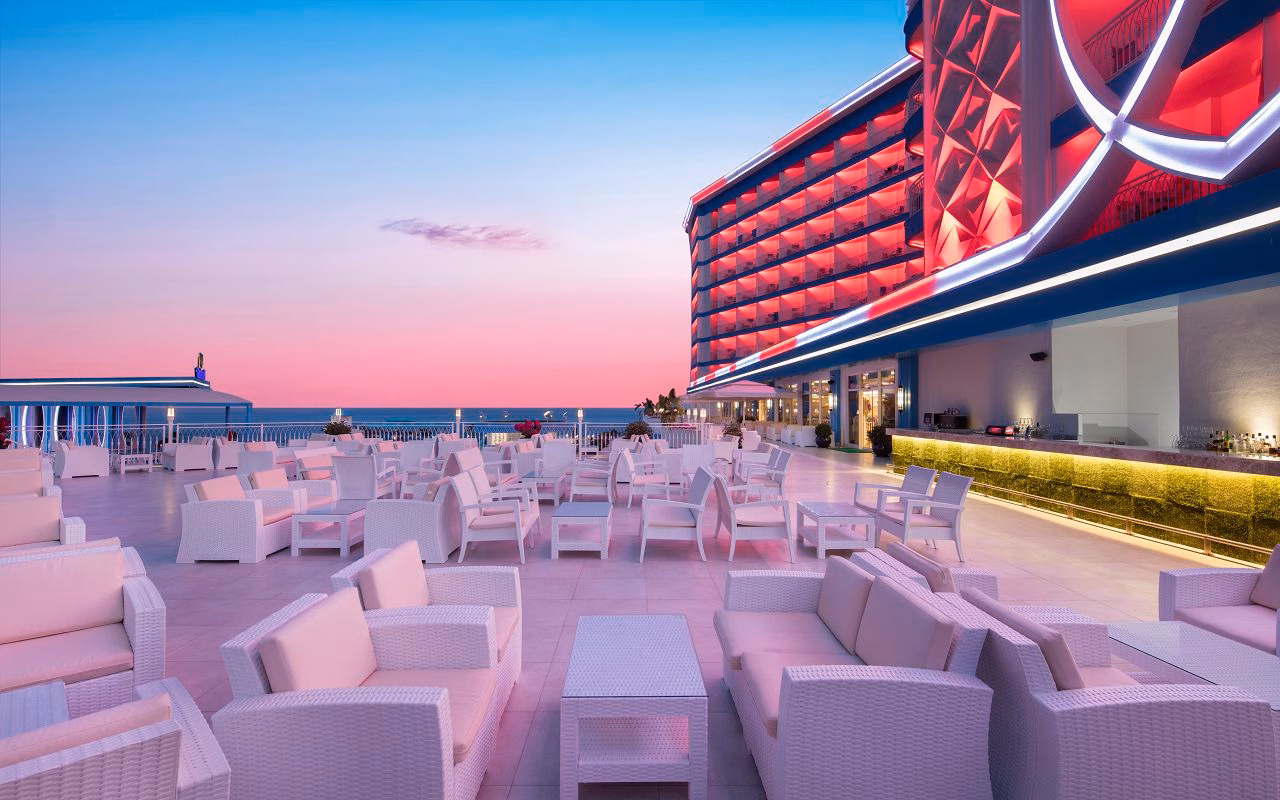 Granada Luxury Beach