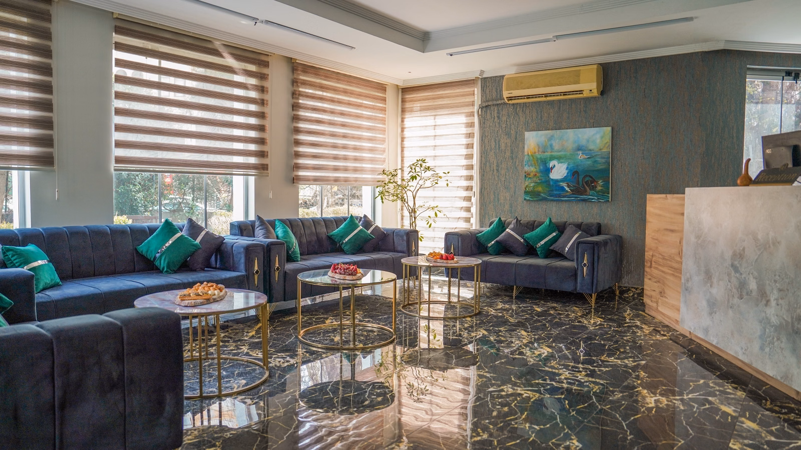 Grand Alisa Hotel