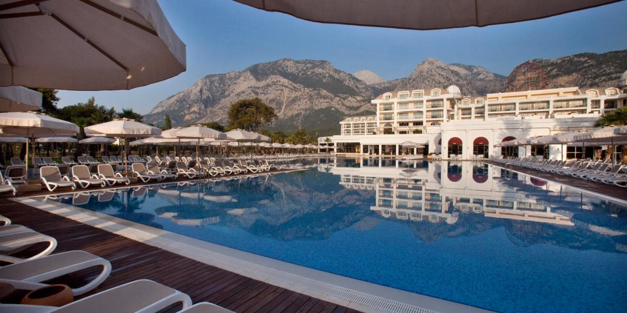 Juju Premier Palace