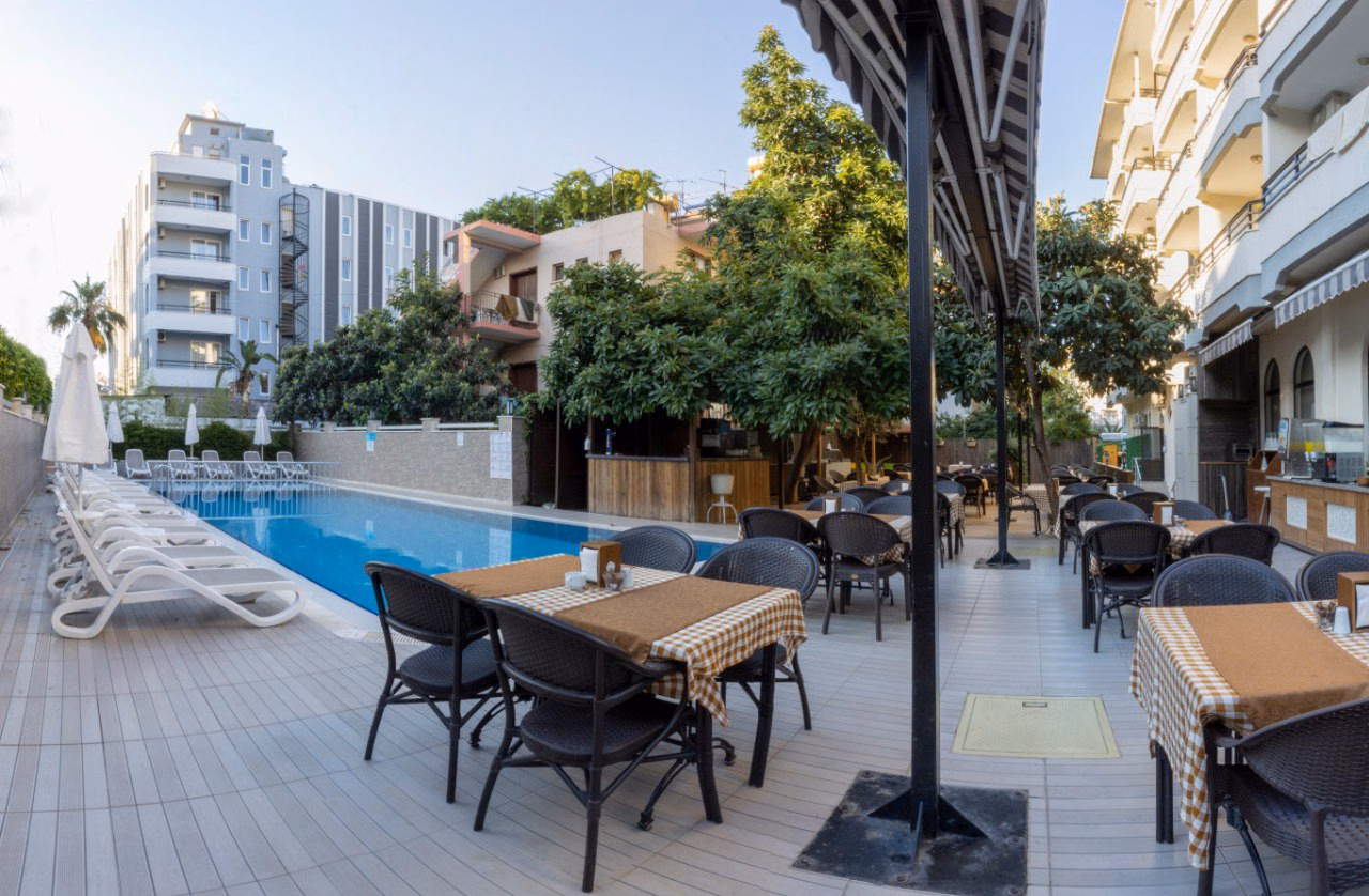 Kandelor Hotel