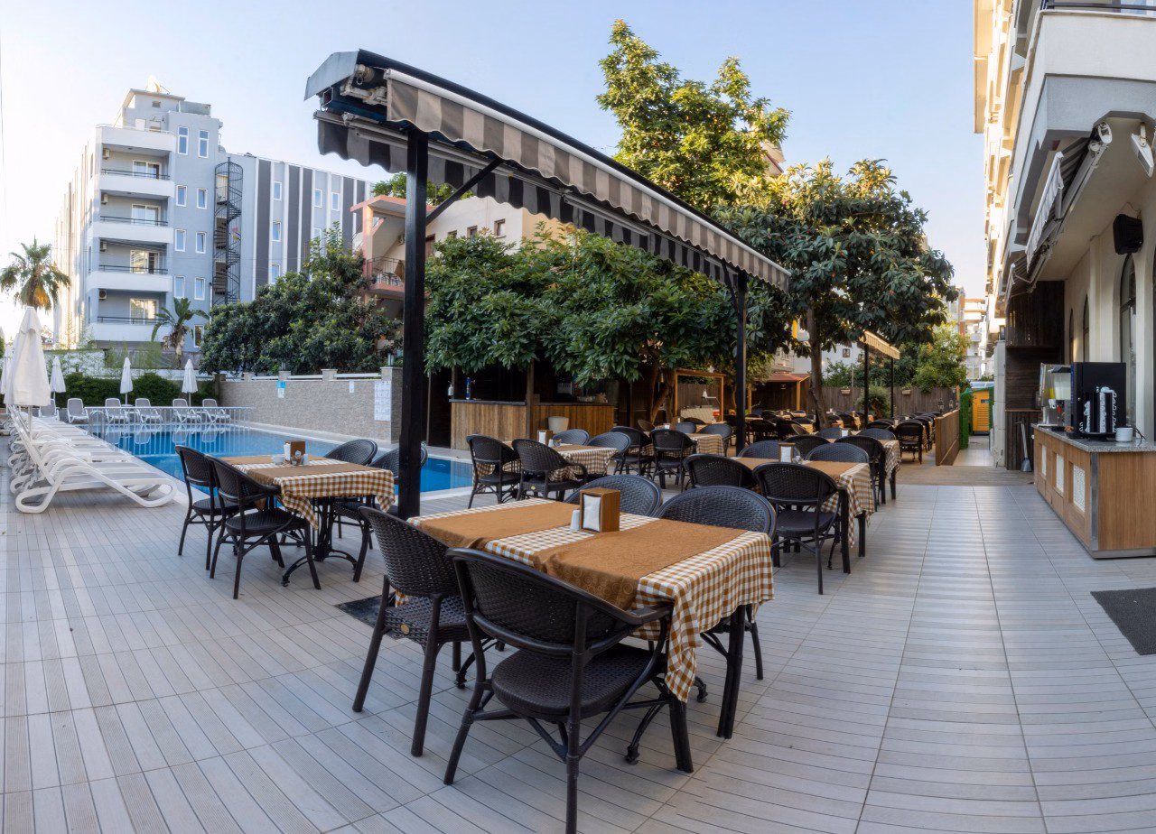 Kandelor Hotel