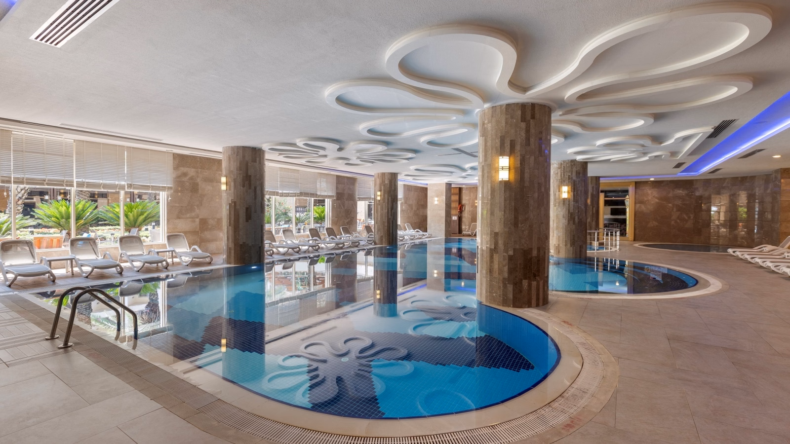 Kirman Belazur Resort & Spa