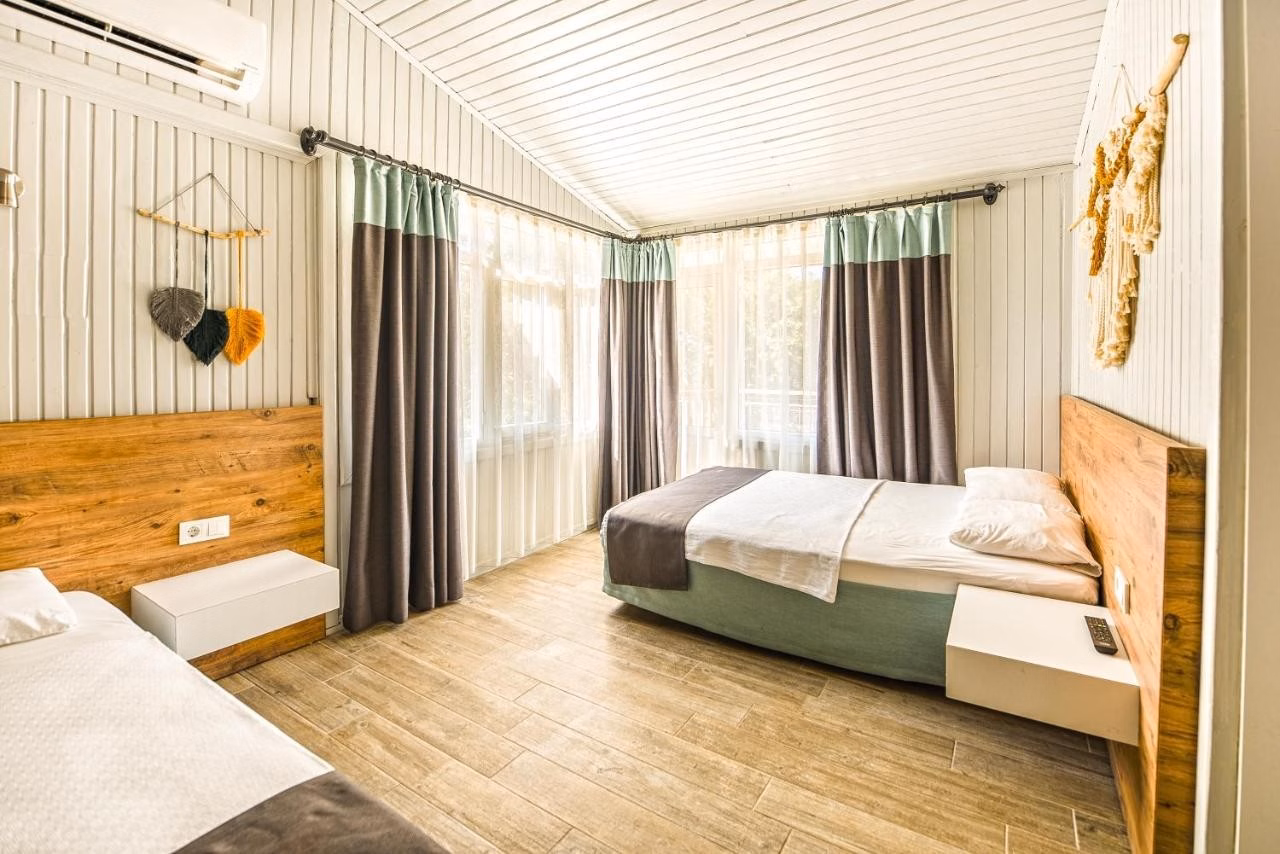 Leda Beach Hotel