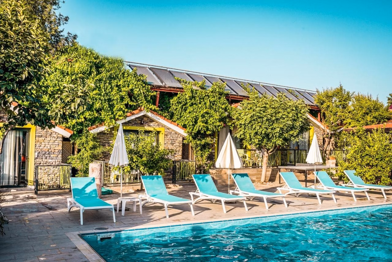 Leda Beach Hotel