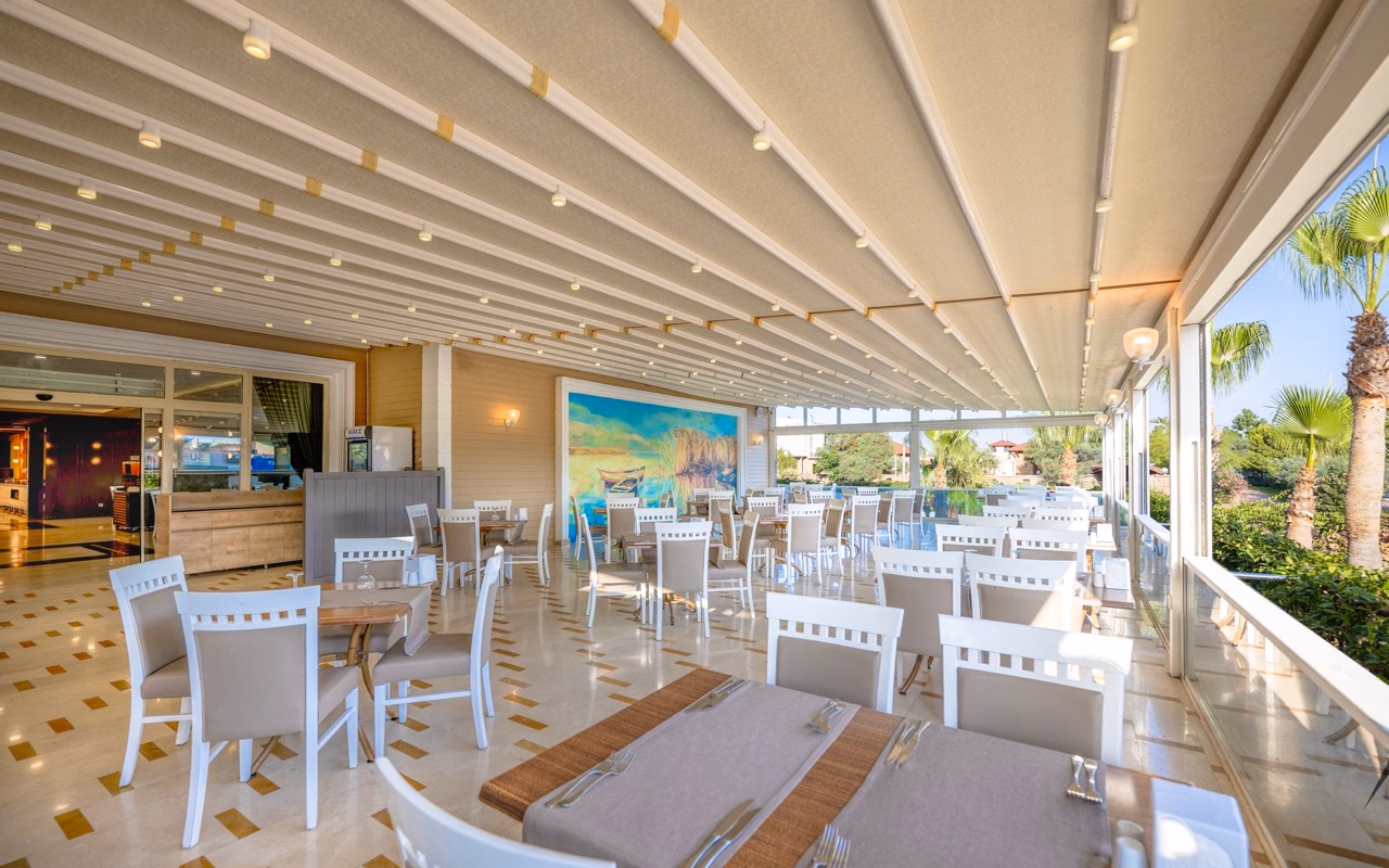 L'Oceanica Beach Resort