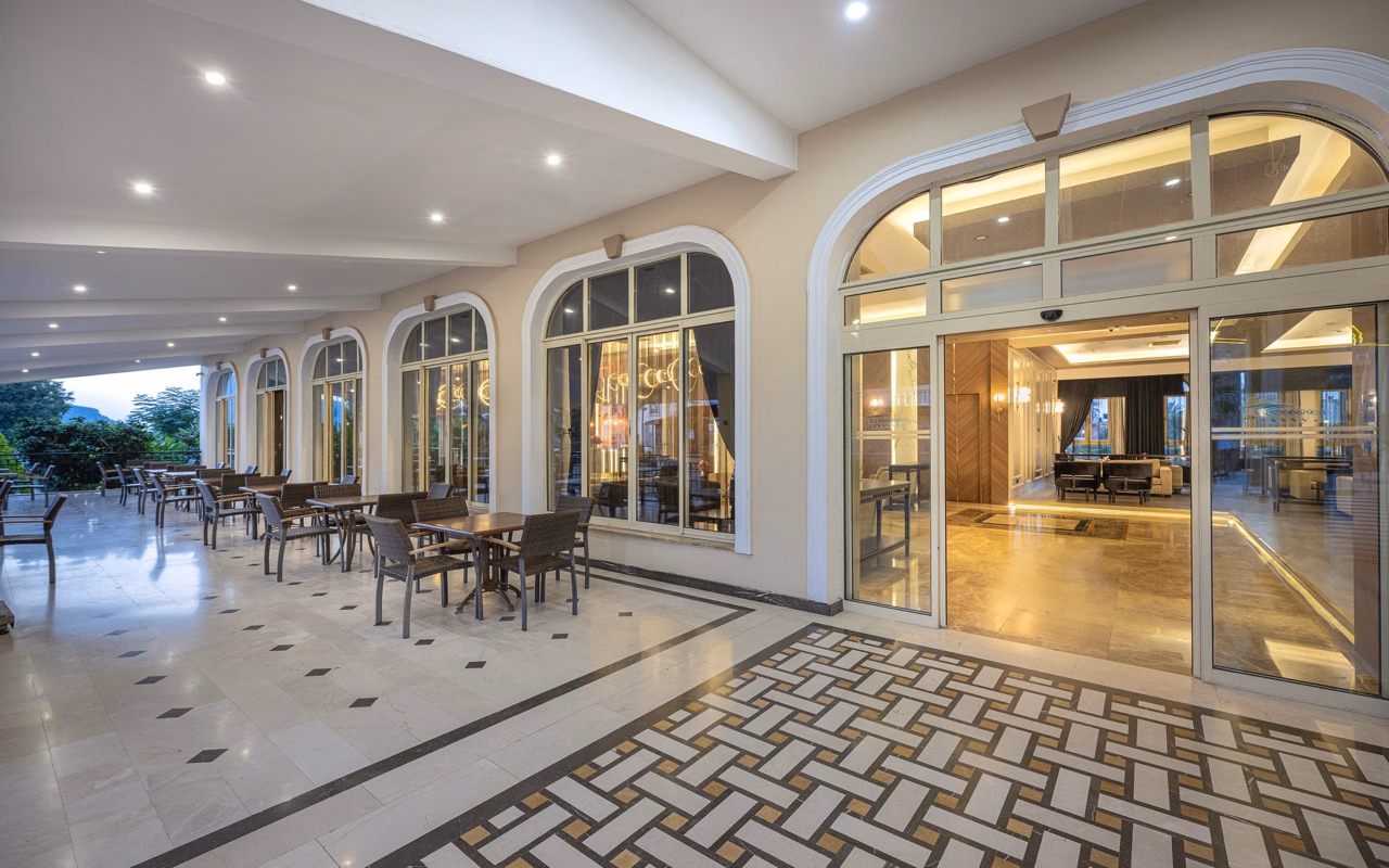 L'Oceanica Beach Resort
