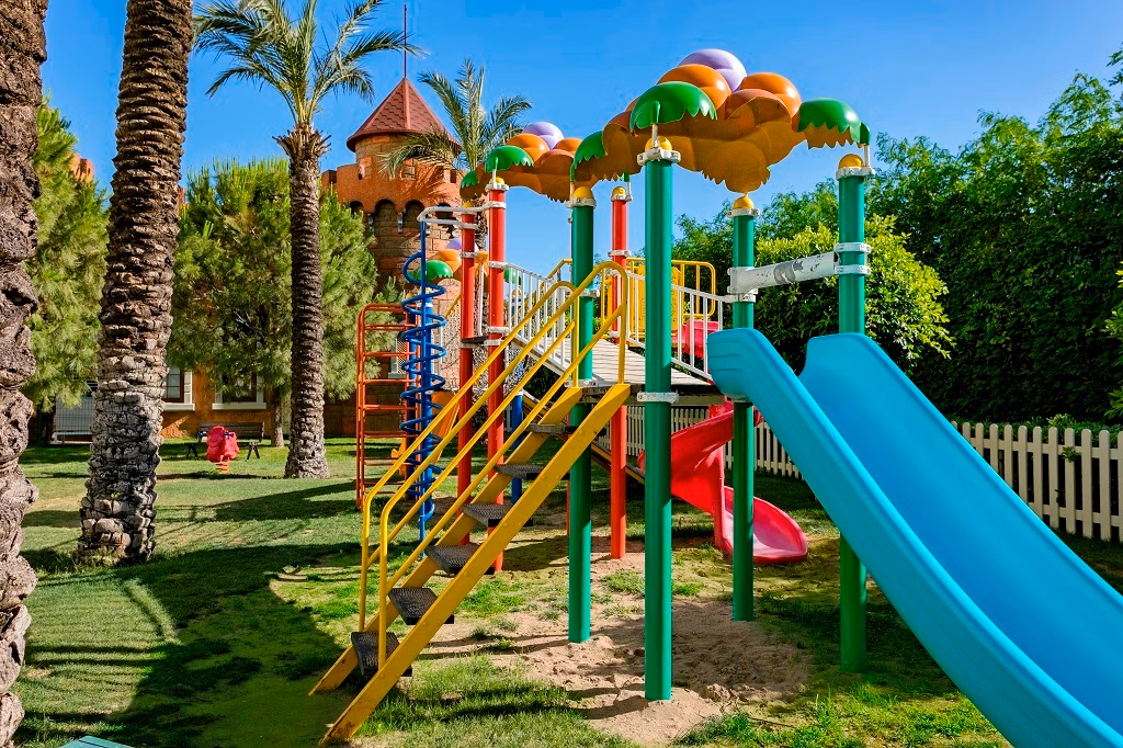 Miracle Resort