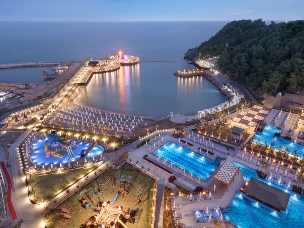 Mylome Luxury Hotel & Resort