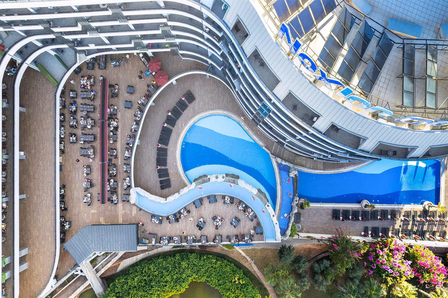 NoxInn Deluxe Hotel