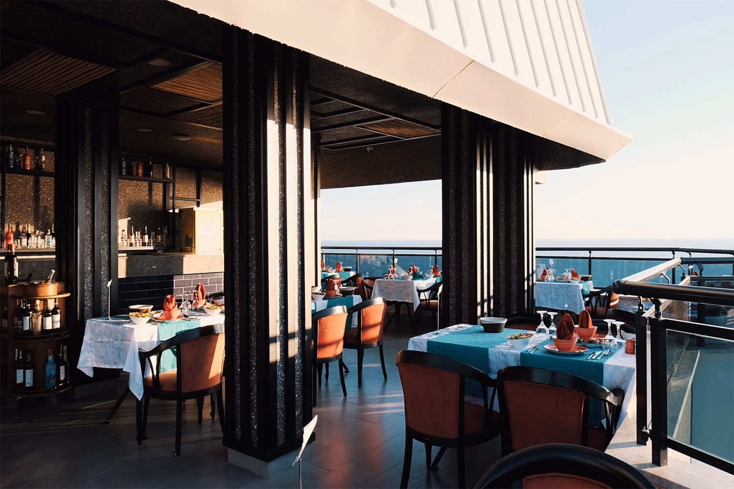 NoxInn Deluxe Hotel