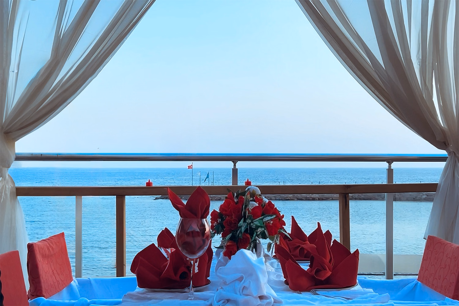 NoxInn Deluxe Hotel