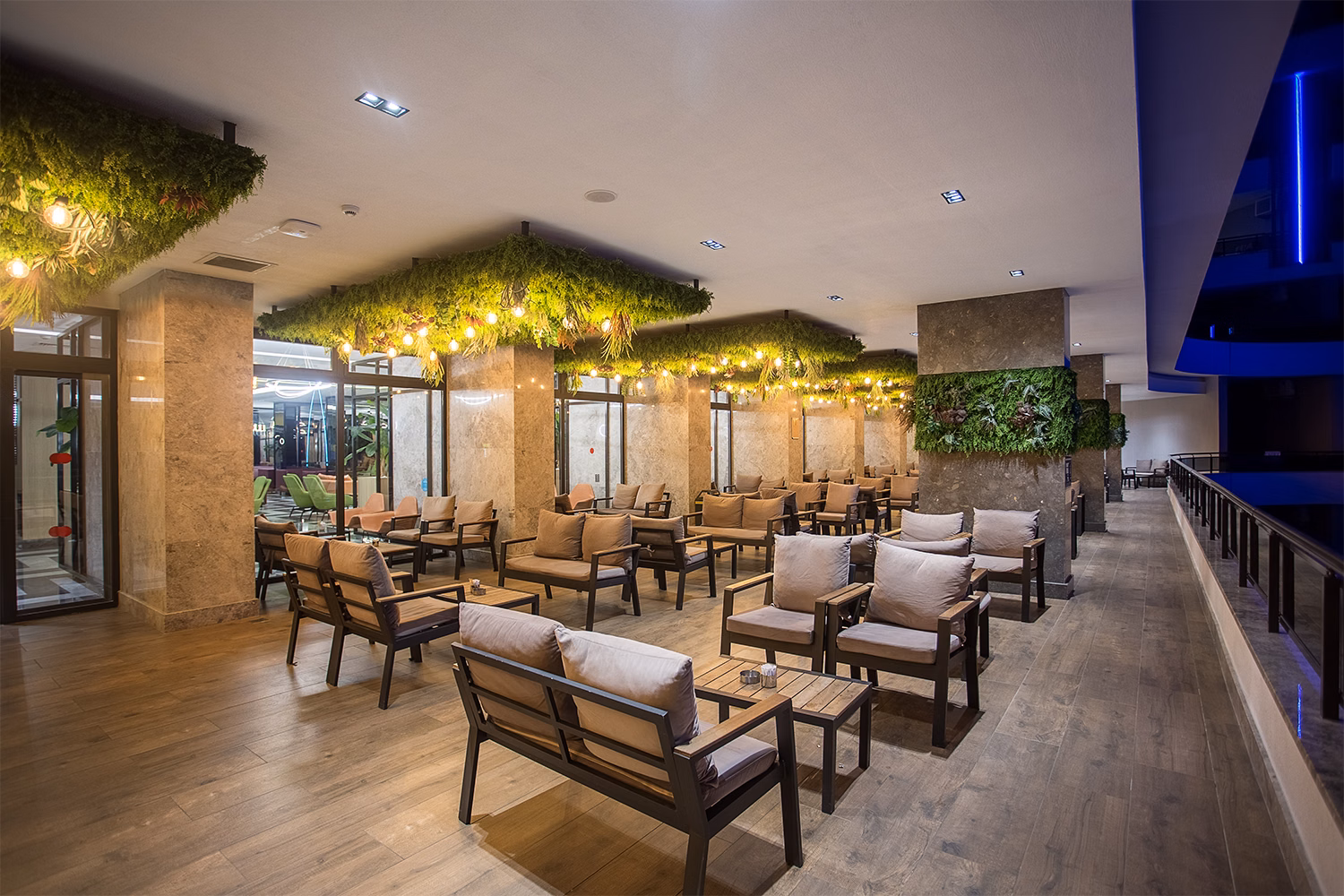 NoxInn Deluxe Hotel