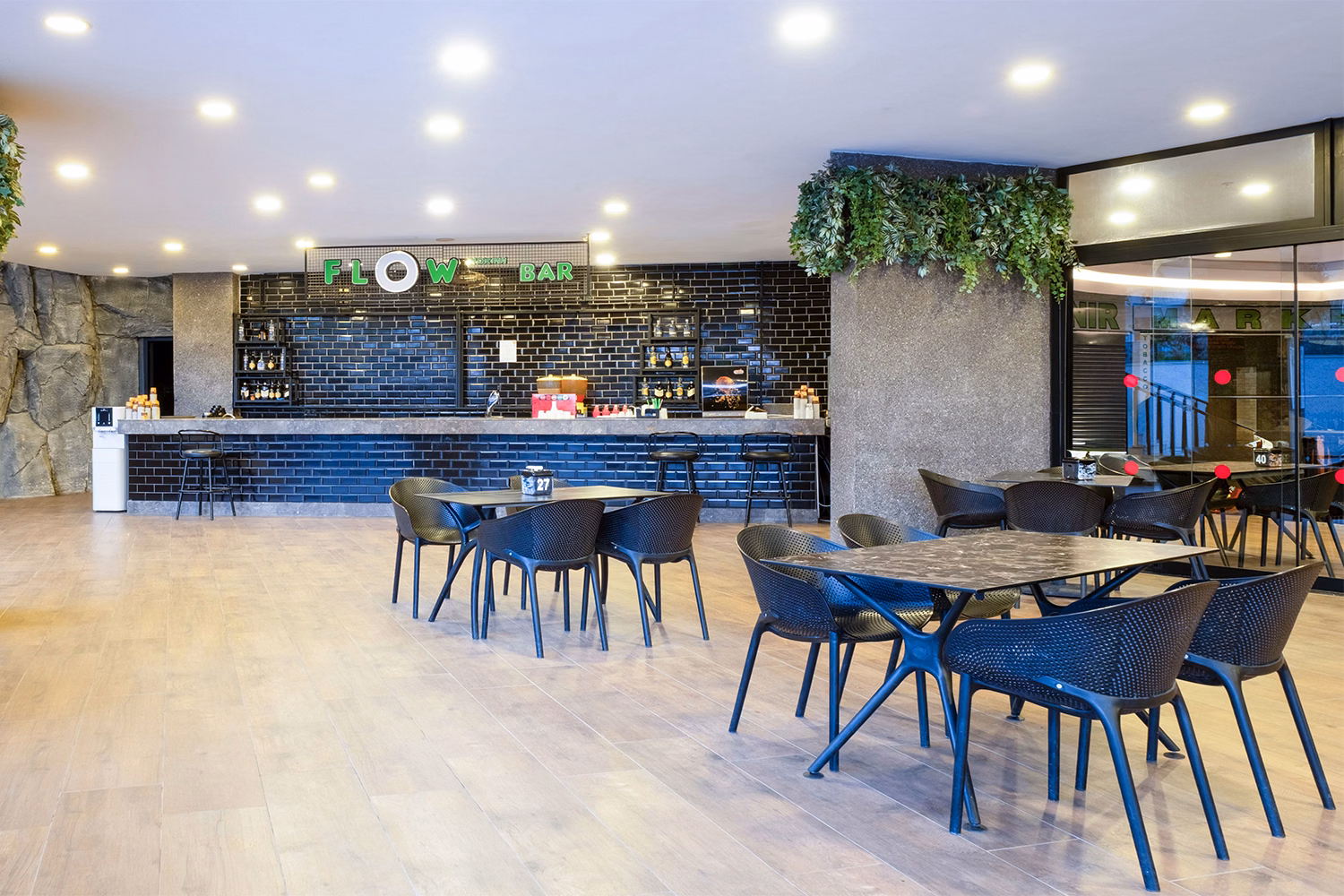 NoxInn Deluxe Hotel