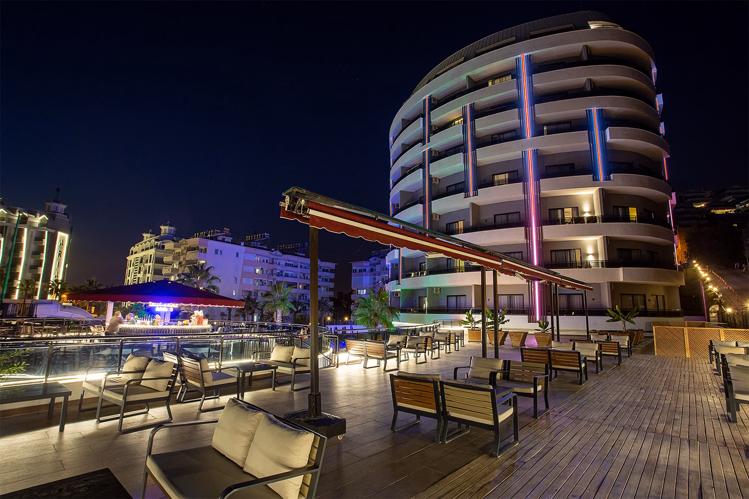 NoxInn Deluxe Hotel